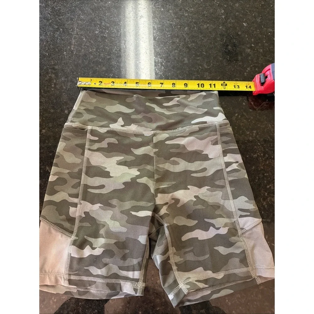 Victoria Secret PINK Ultimate Camouflage Athletic Yoga Biker Shorts Pockets Sz S
